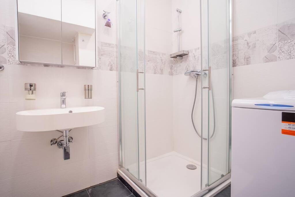 Sukromny Staromestsky Apartman V Uzasnej Lokalite/Cozy Old-Town Apartment In A Great Neighborhood Братислава Екстер'єр фото